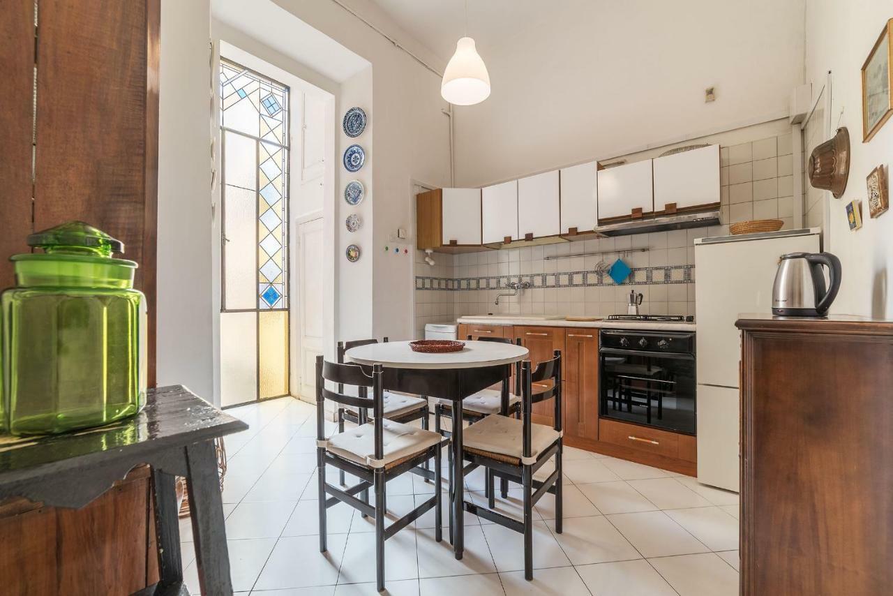 רומא Colosseo Cozy Apartment מראה חיצוני תמונה