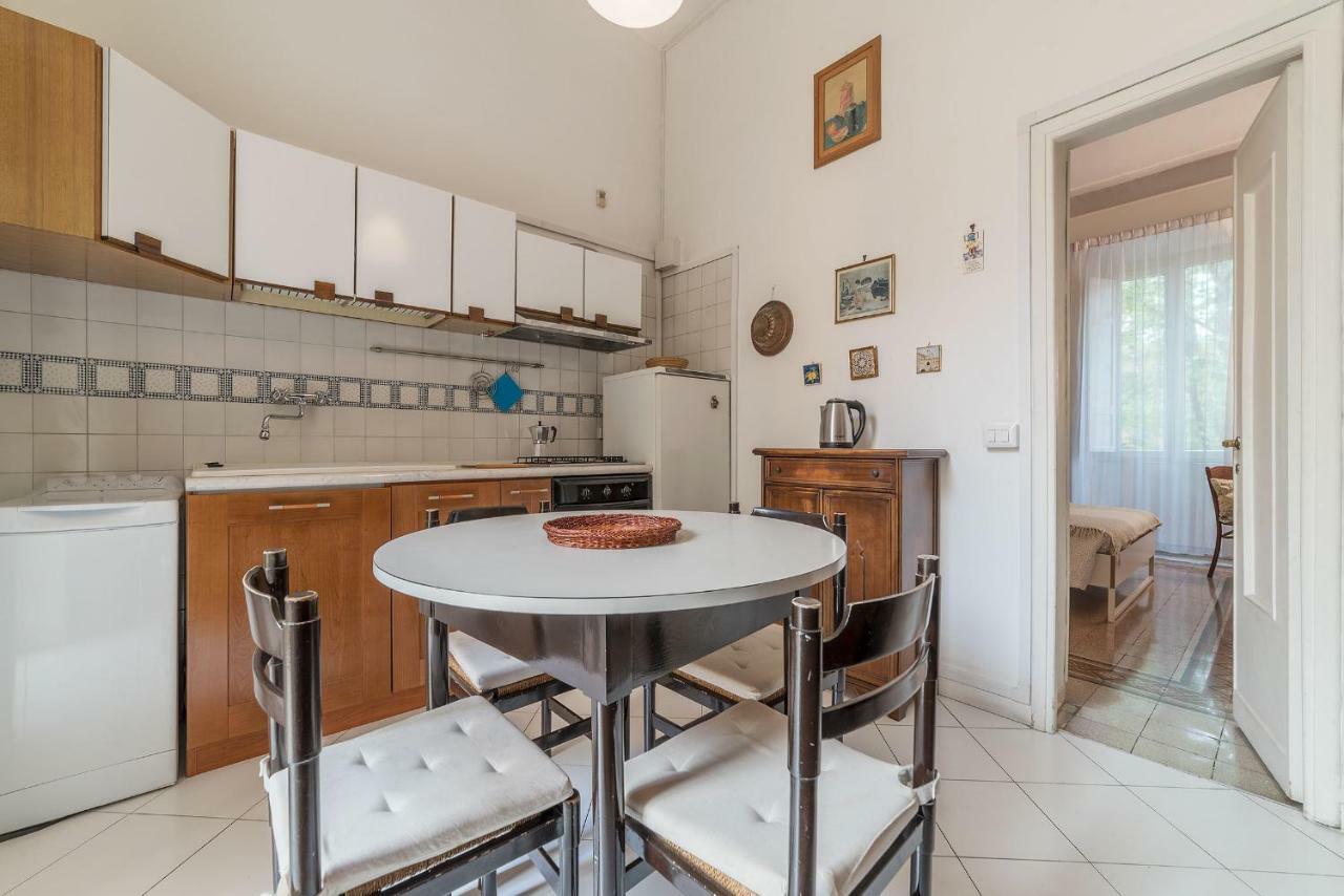 רומא Colosseo Cozy Apartment מראה חיצוני תמונה