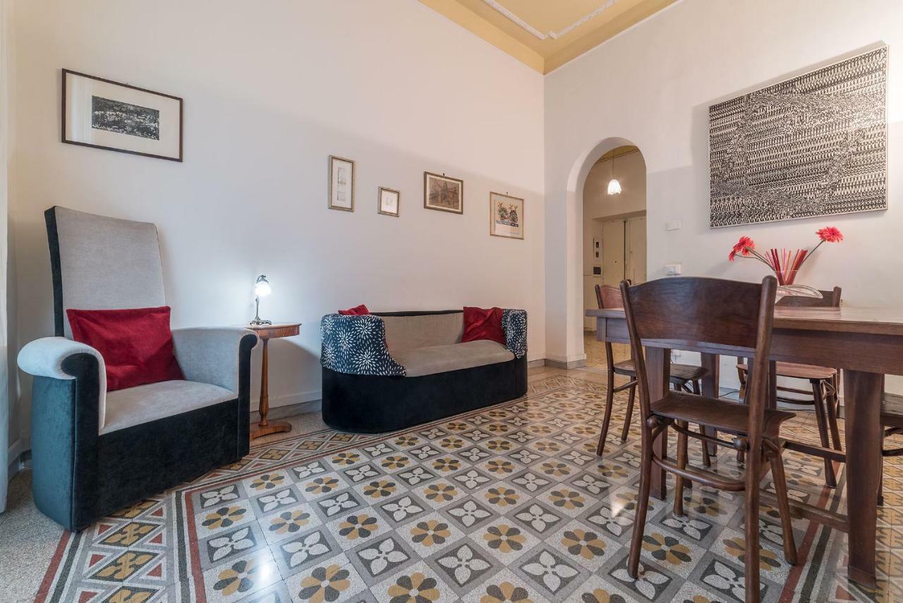 רומא Colosseo Cozy Apartment מראה חיצוני תמונה