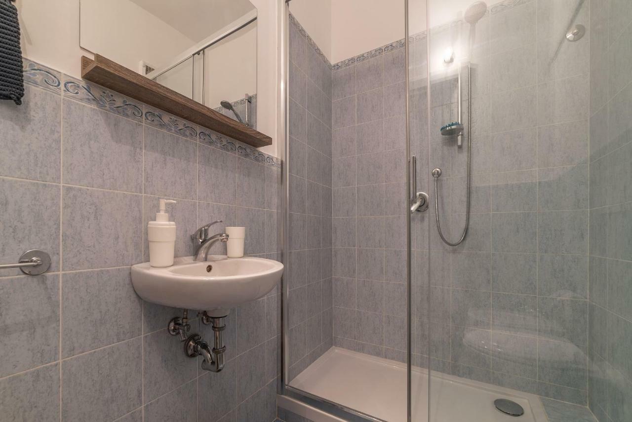 רומא Colosseo Cozy Apartment מראה חיצוני תמונה